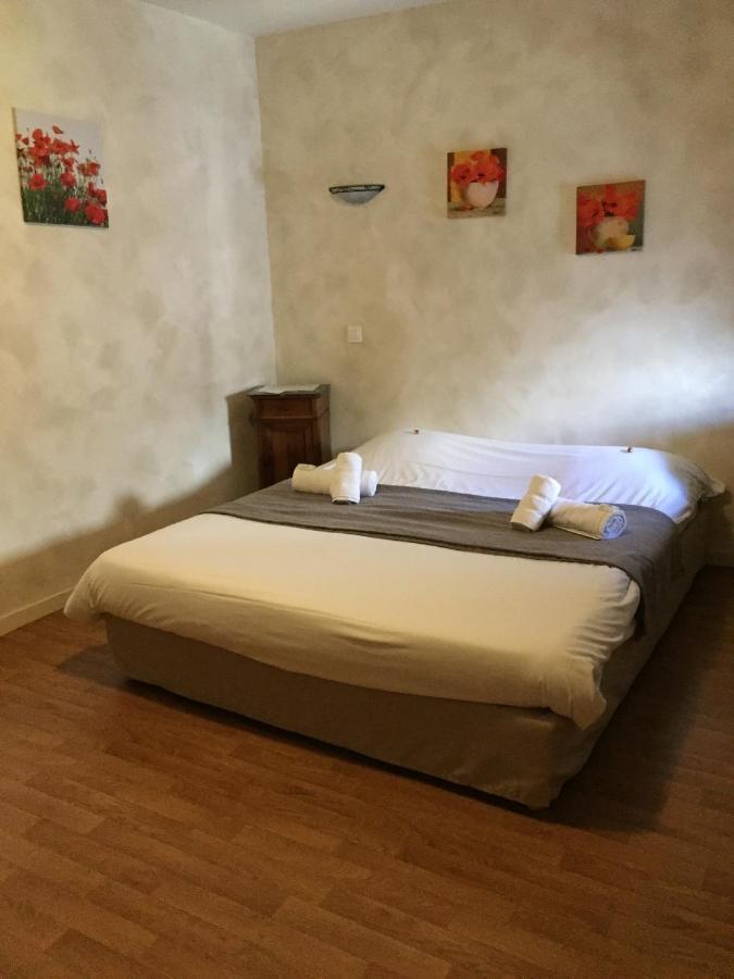 Auberge Les Fontilles Coltines Dış mekan fotoğraf